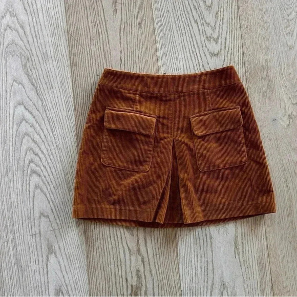 Corduroy Skirt/Skort Urban Outfitters - Picture 1 of 3